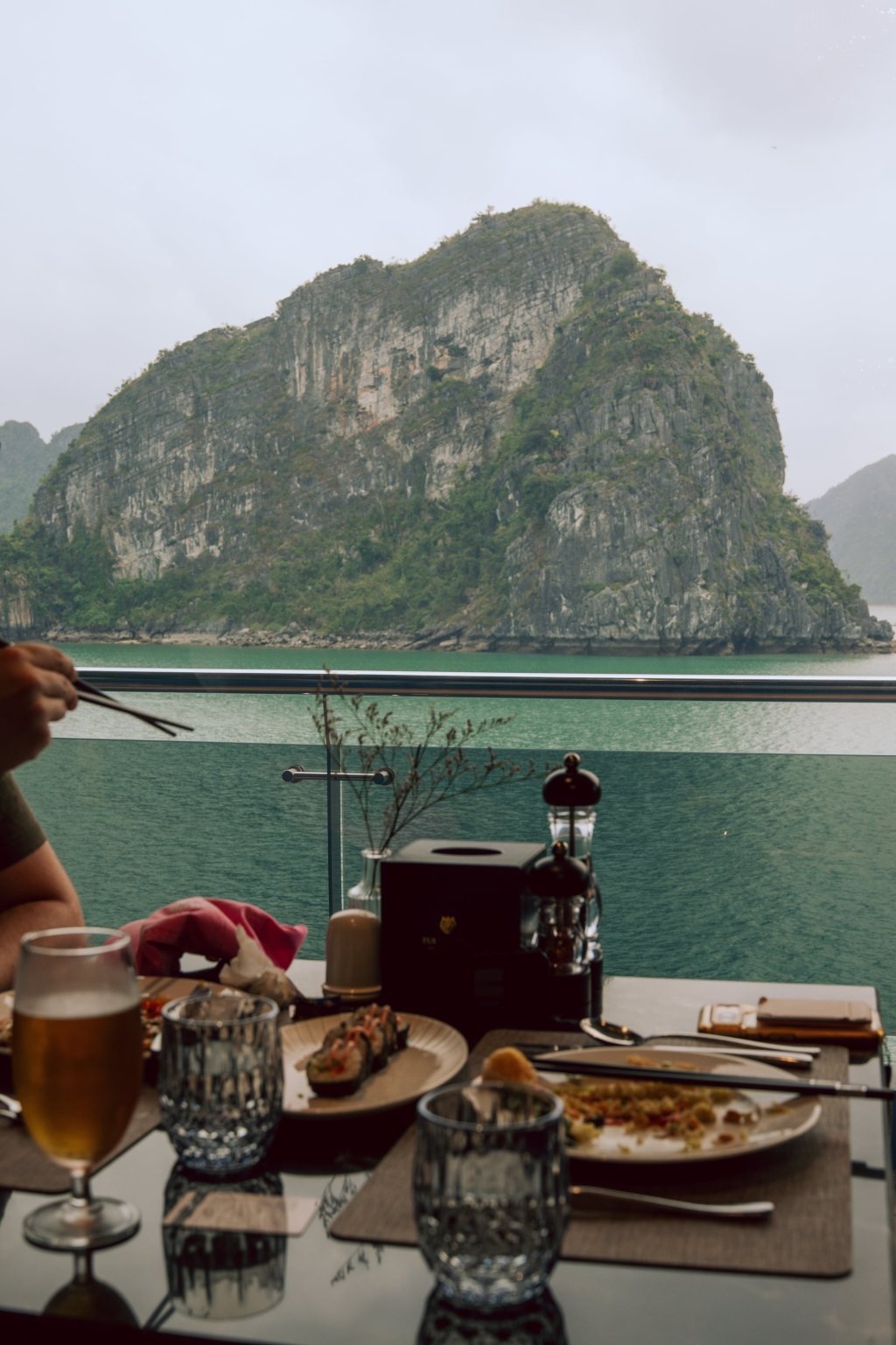 ha long bay overnight cruise tulip cruise buffet lunch limestone view